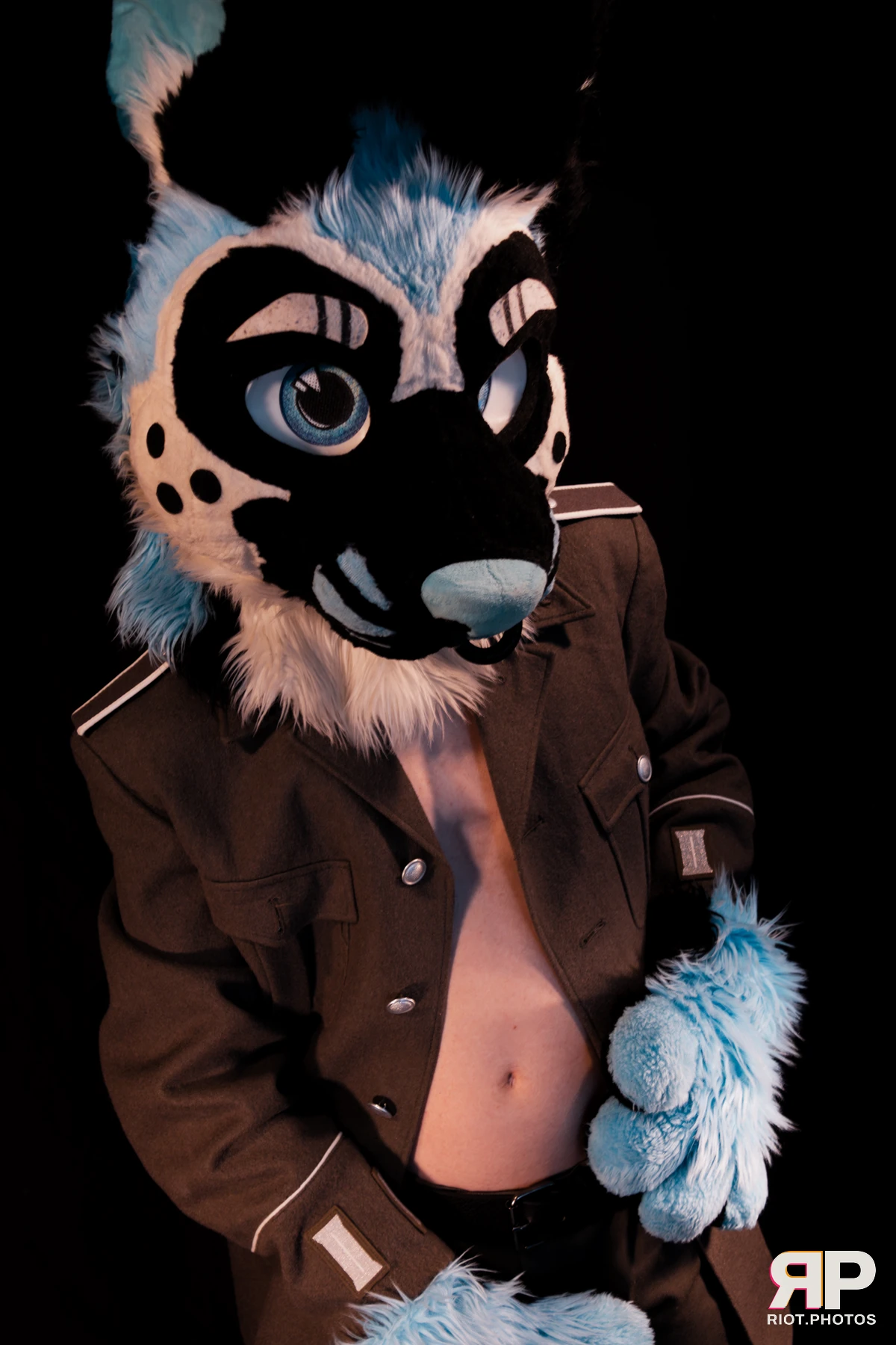 Hagen Hyena — furry & pup photography by Fluffy Riot — photo 51