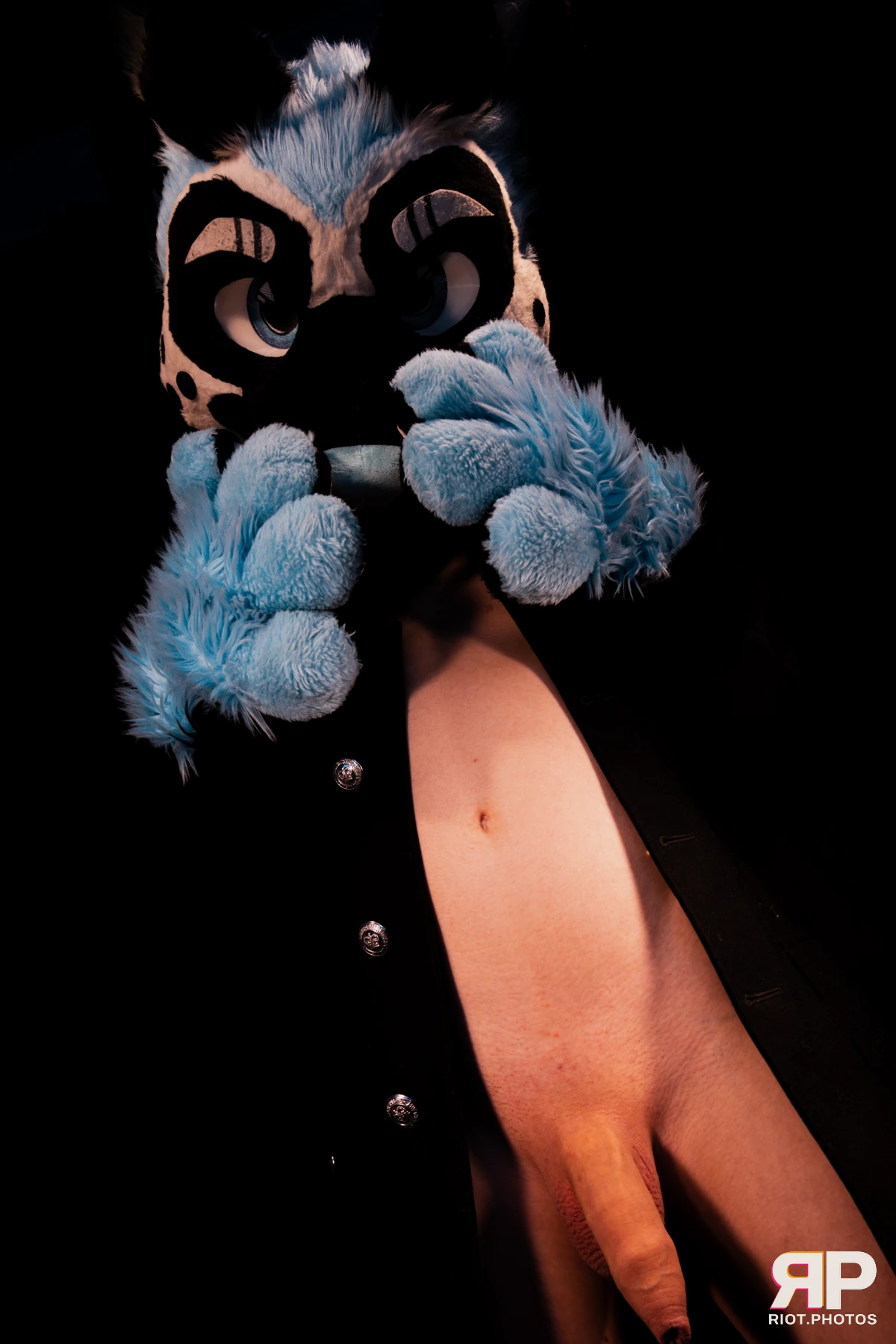 Hagen Hyena — furry & pup photography by Fluffy Riot — photo 59