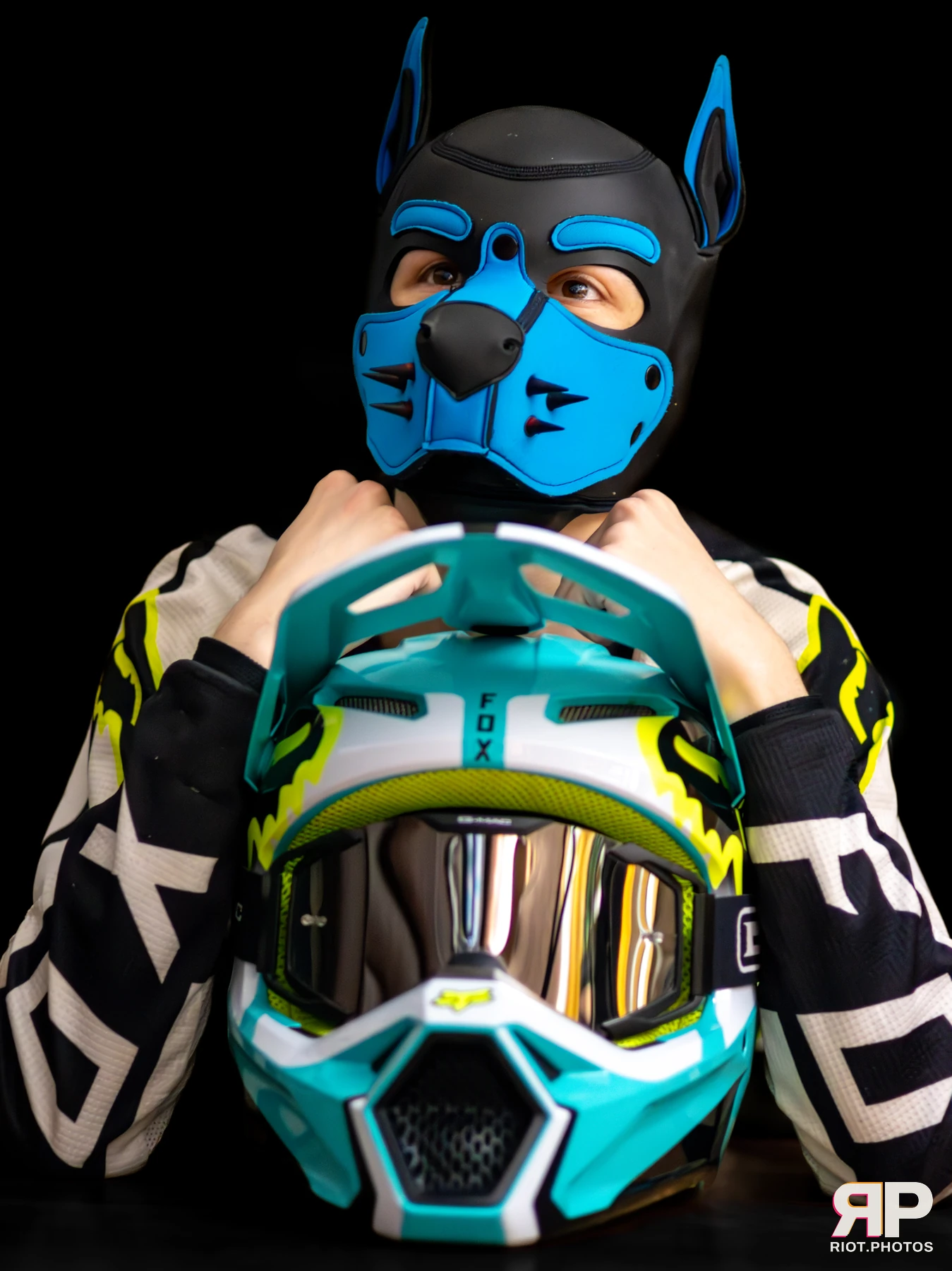 Soap Lyena — furry & pup photography by Fluffy Riot — photo 9