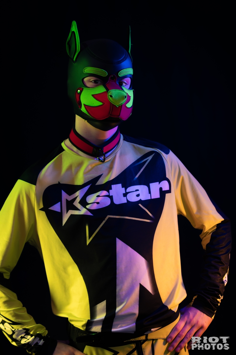 2025-11-22 Neon-006.jpg