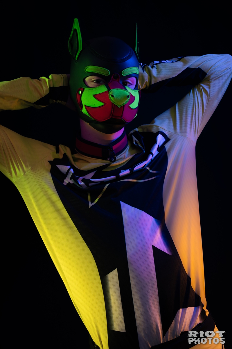 2025-11-22 Neon-007.jpg