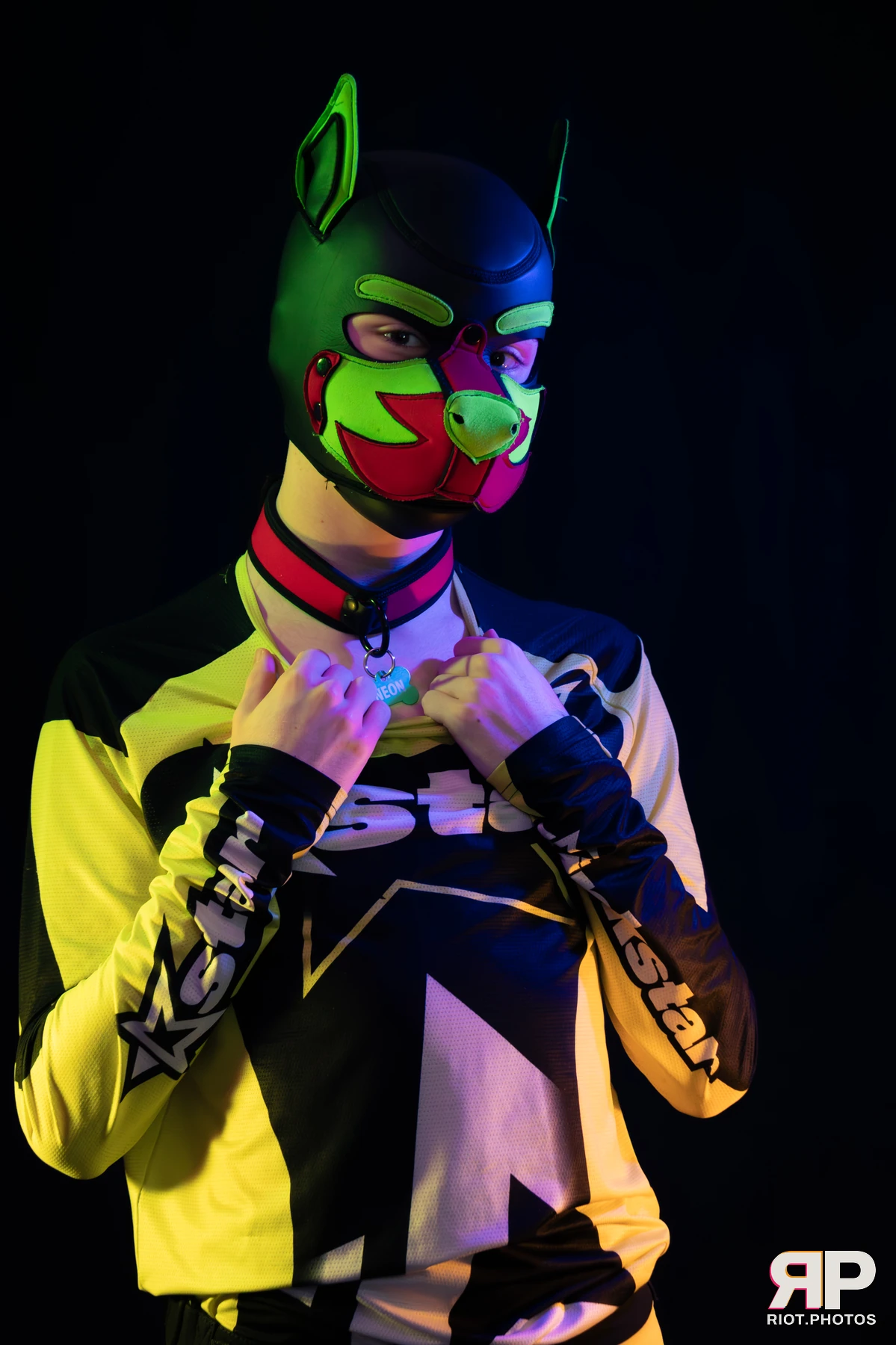 Neon Puppy — furry & pup photography by Fluffy Riot — photo 9