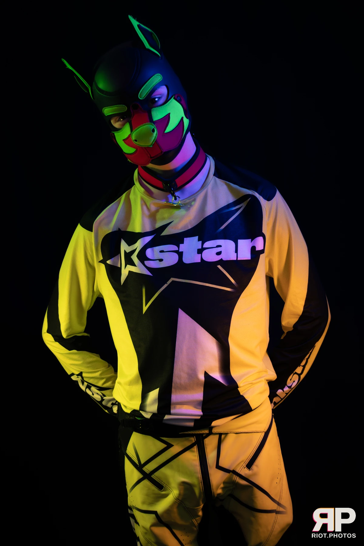 Neon Puppy — furry & pup photography by Fluffy Riot — photo 15