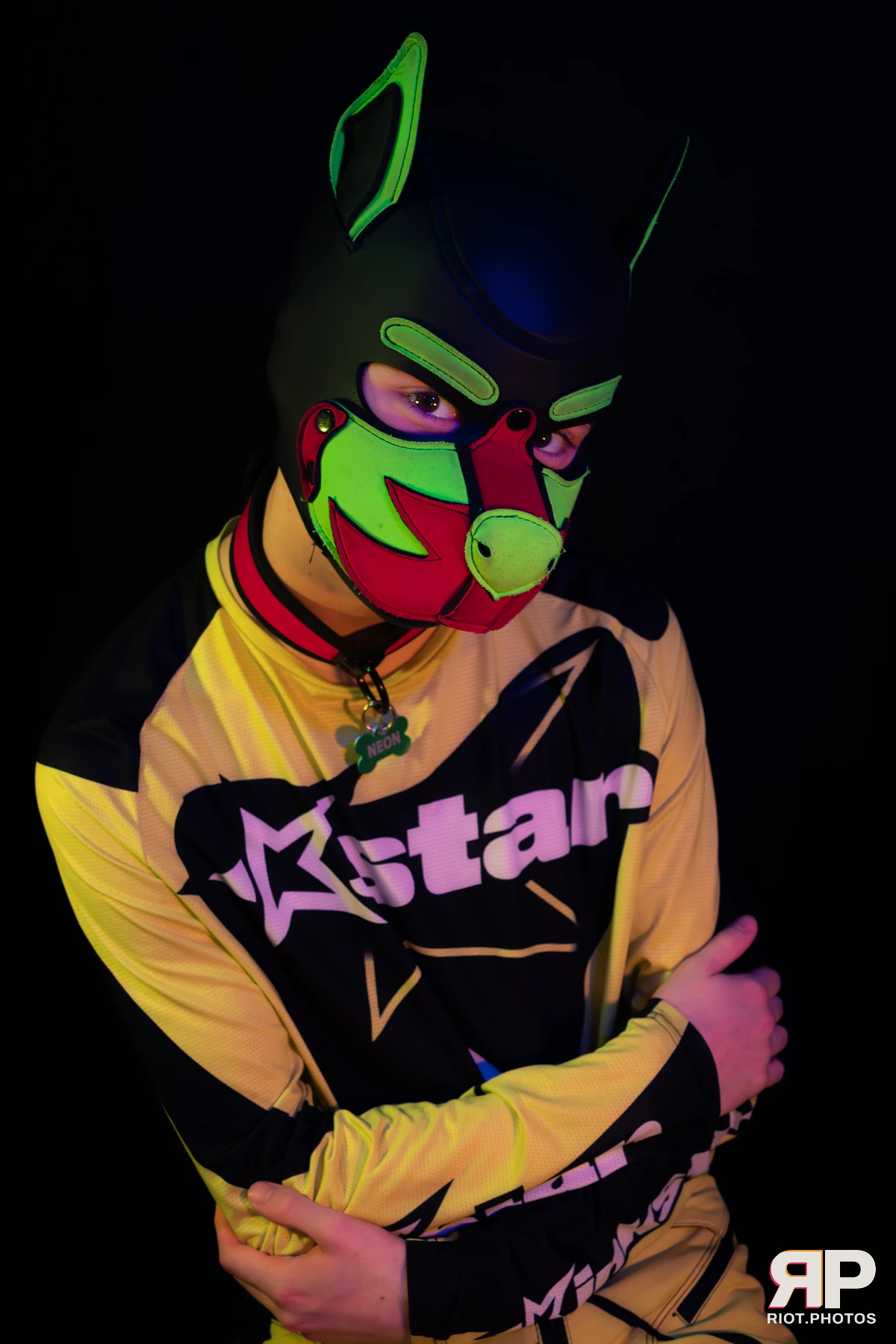 Neon Puppy — furry & pup photography by Fluffy Riot — photo 27