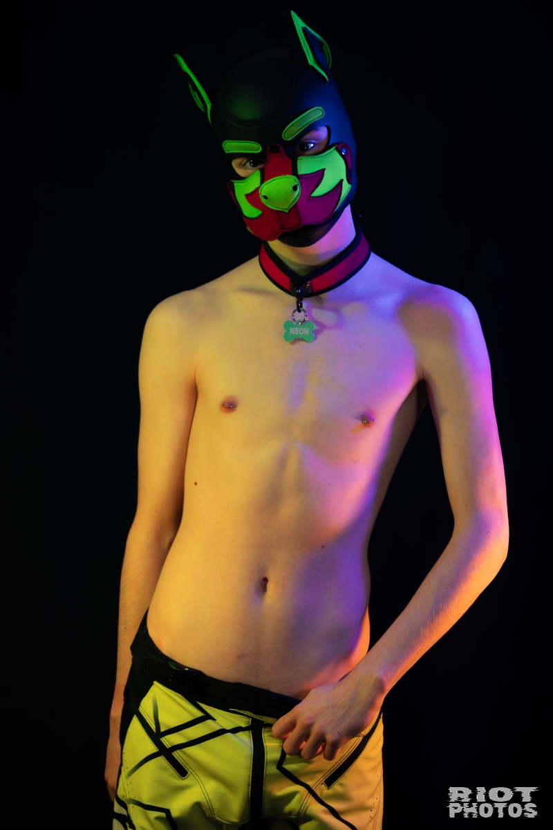 2025-11-22 Neon-035.jpg