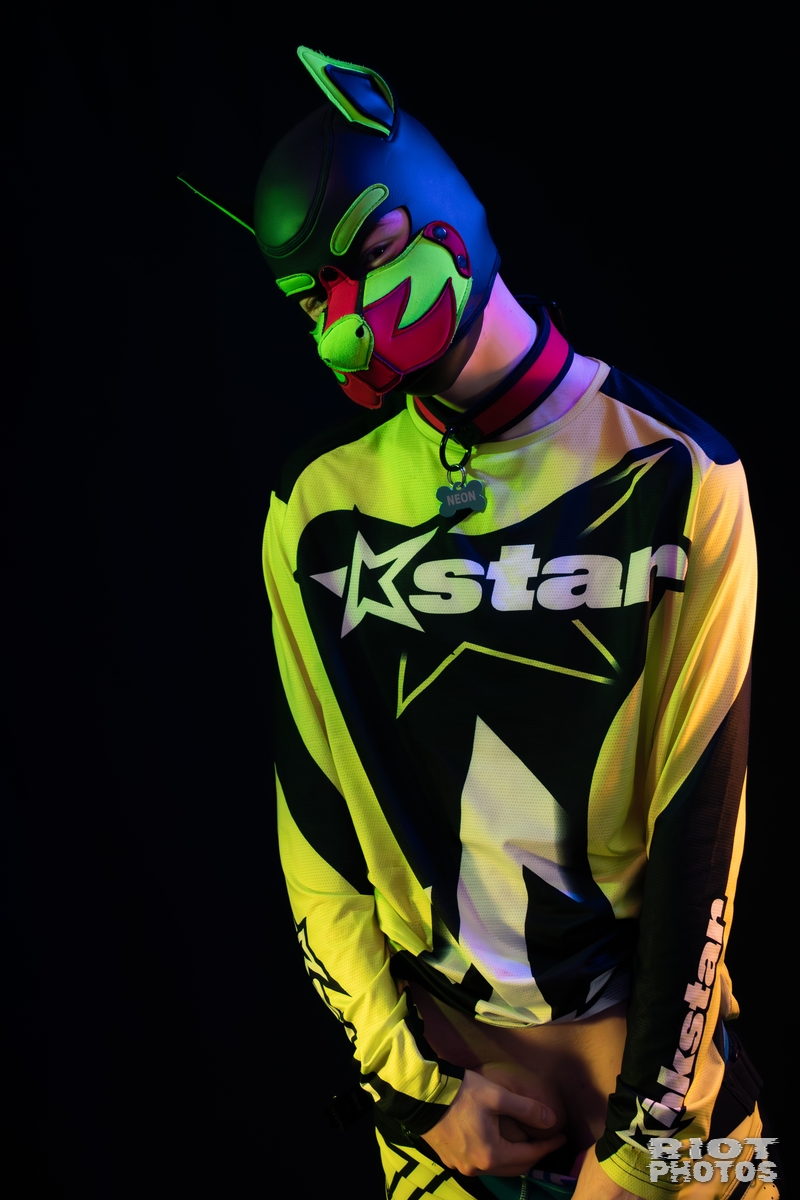 2025-11-22 Neon-044.jpg