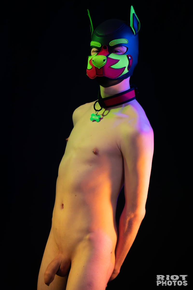 2025-11-22 Neon-053.jpg