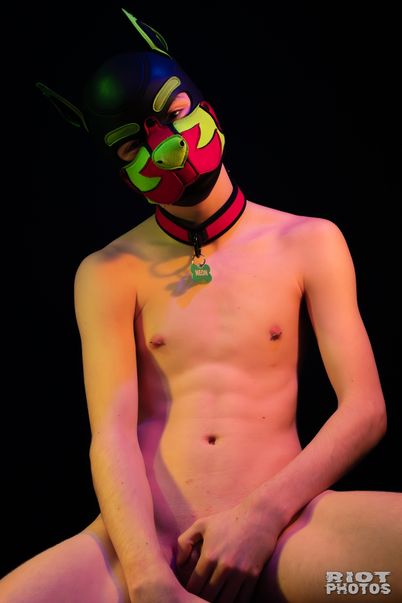 2025-11-22 Neon-054.jpg