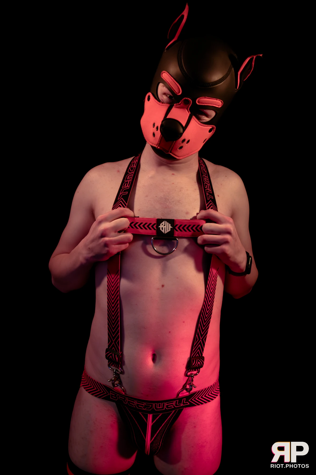 Pup Colossos — furry & pup photography by Fluffy Riot — photo 61