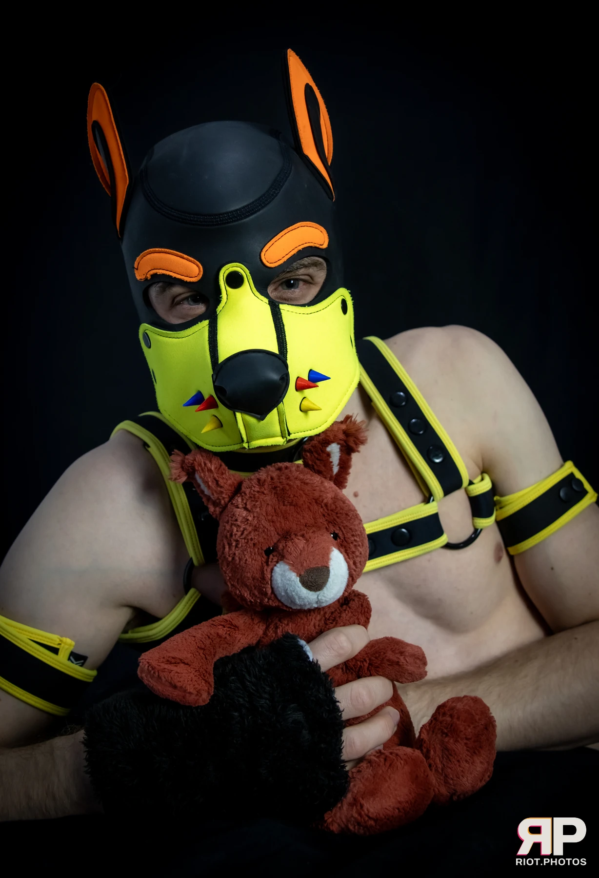 Pup Peanuts — furry & pup photography by Fluffy Riot — photo 48