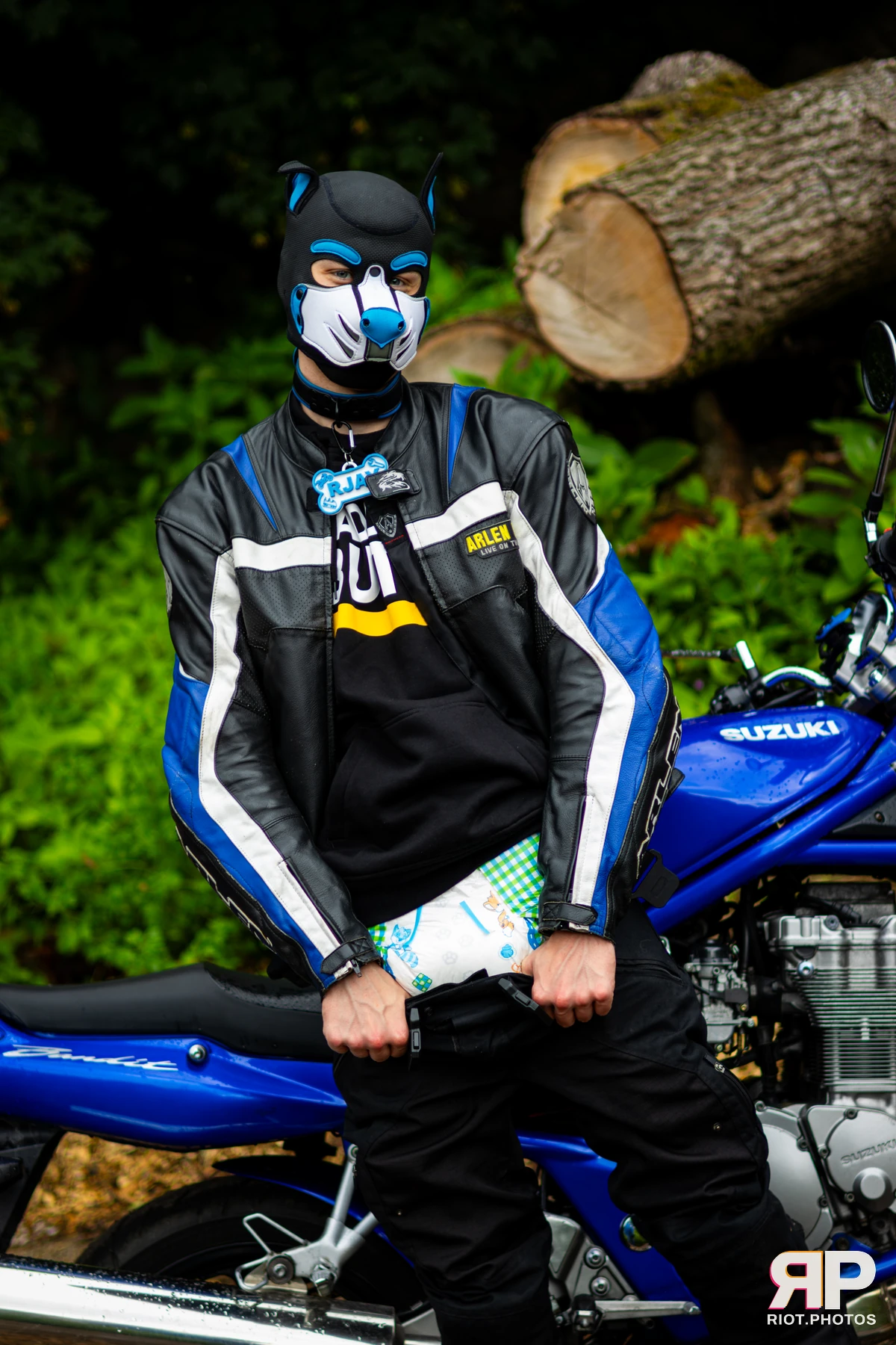 RJAY — furry & pup photography by Fluffy Riot — photo 17