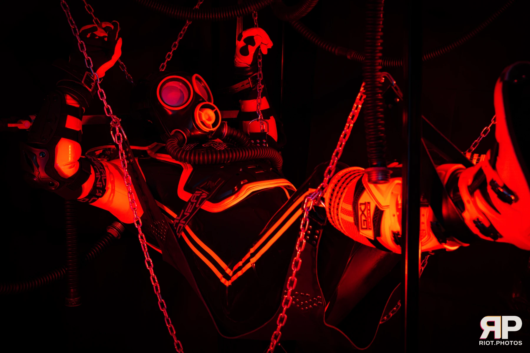 RubberSeduction - furry & pup photography by Fluffy Riot - photo 50
