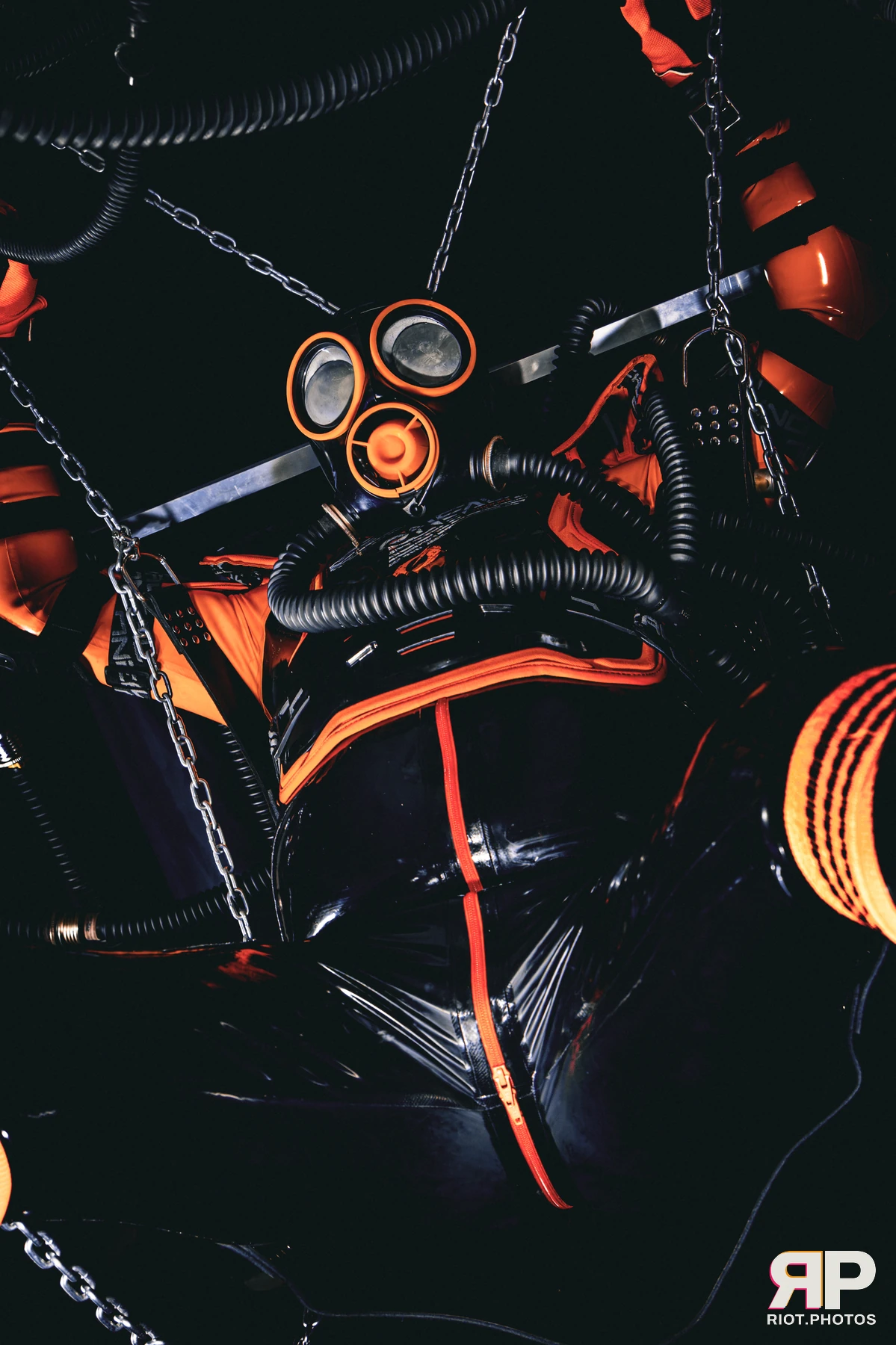 RubberSeduction - furry & pup photography by Fluffy Riot - photo 43