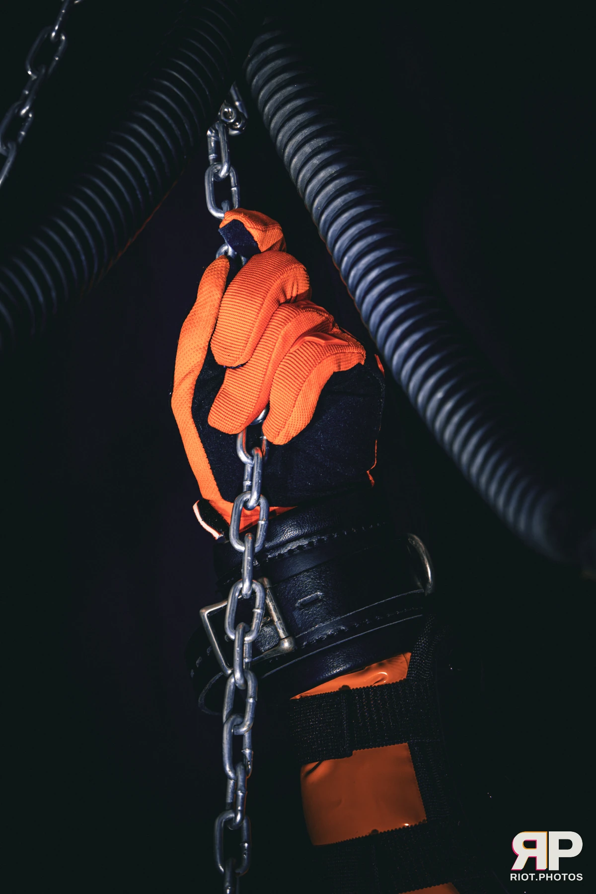 RubberSeduction - furry & pup photography by Fluffy Riot - photo 39