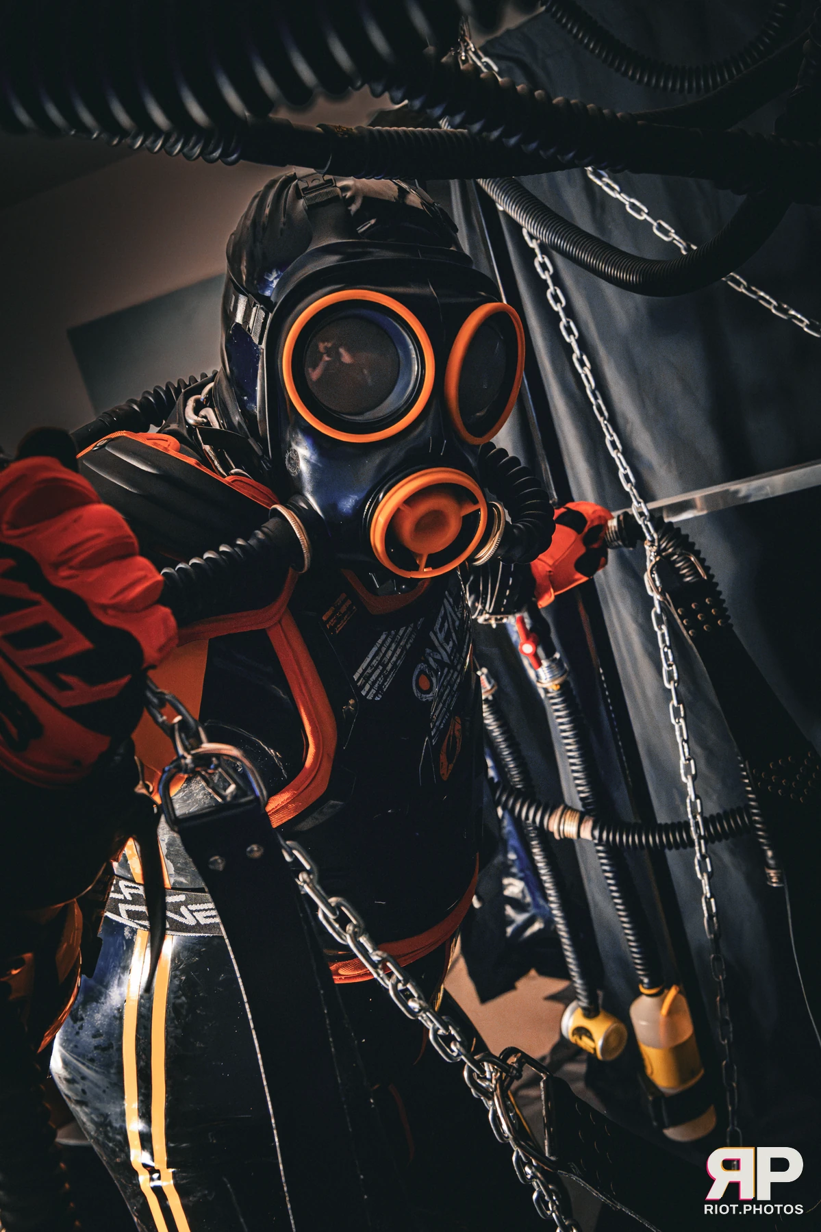 RubberSeduction - furry & pup photography by Fluffy Riot - photo 30