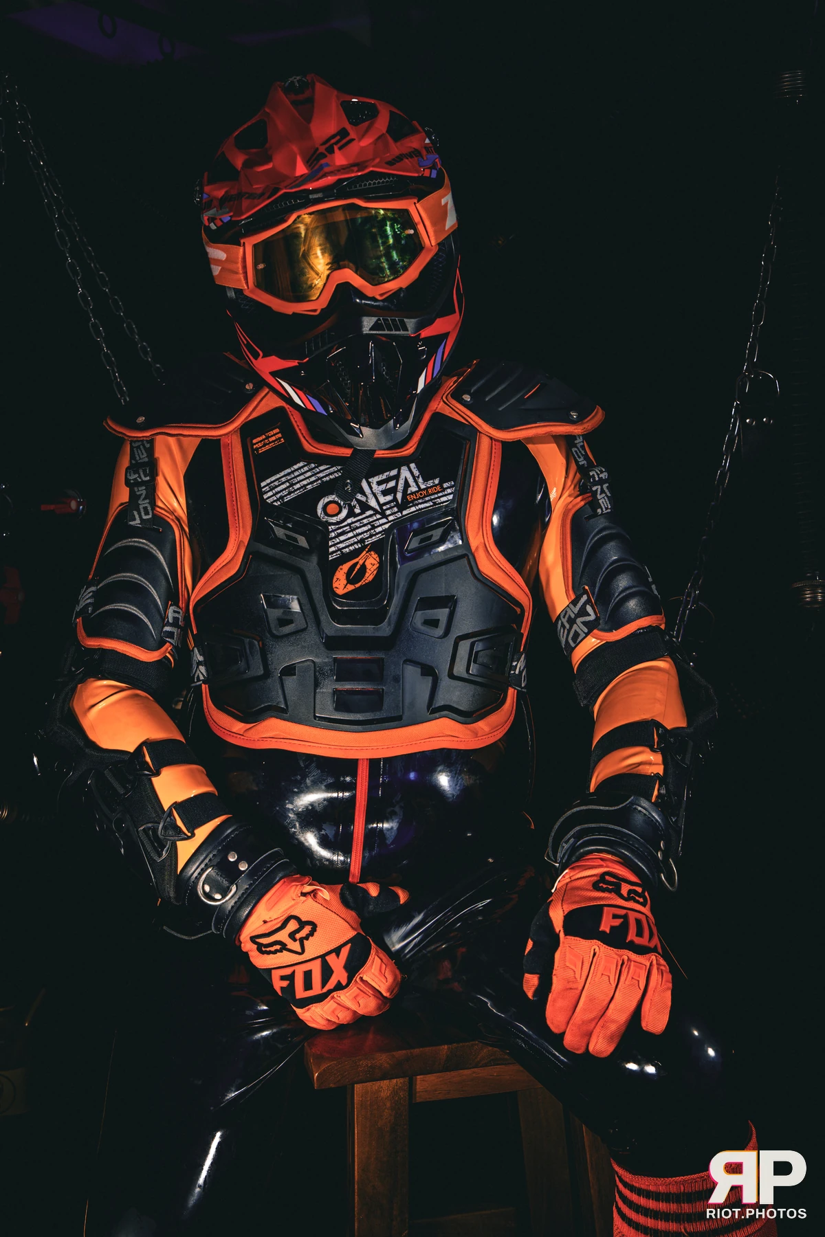 RubberSeduction - furry & pup photography by Fluffy Riot - photo 27