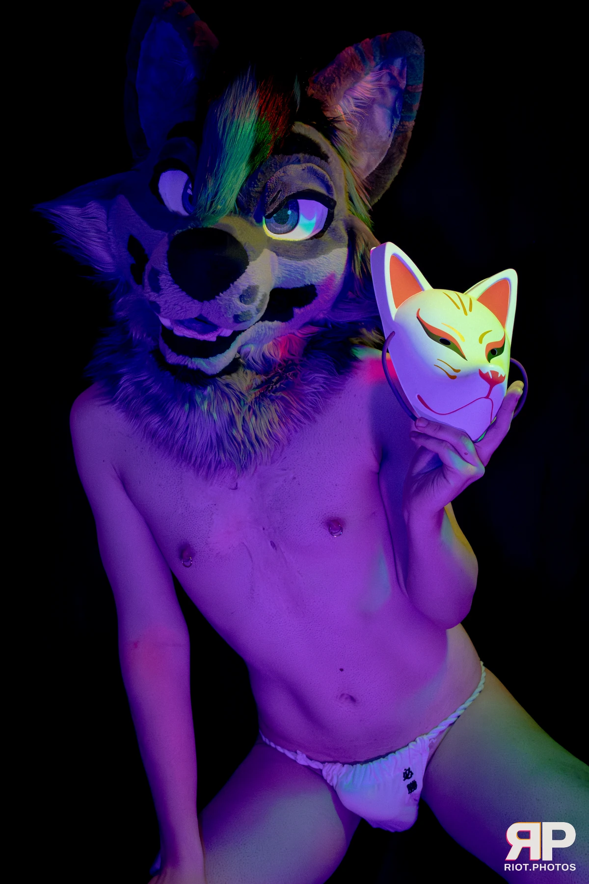 Salerei — furry & pup photography by Fluffy Riot — photo 36