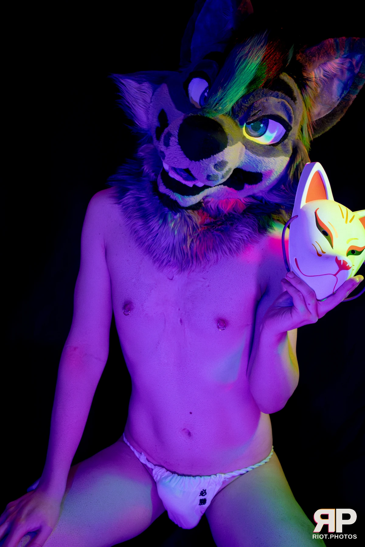 Salerei — furry & pup photography by Fluffy Riot — photo 37
