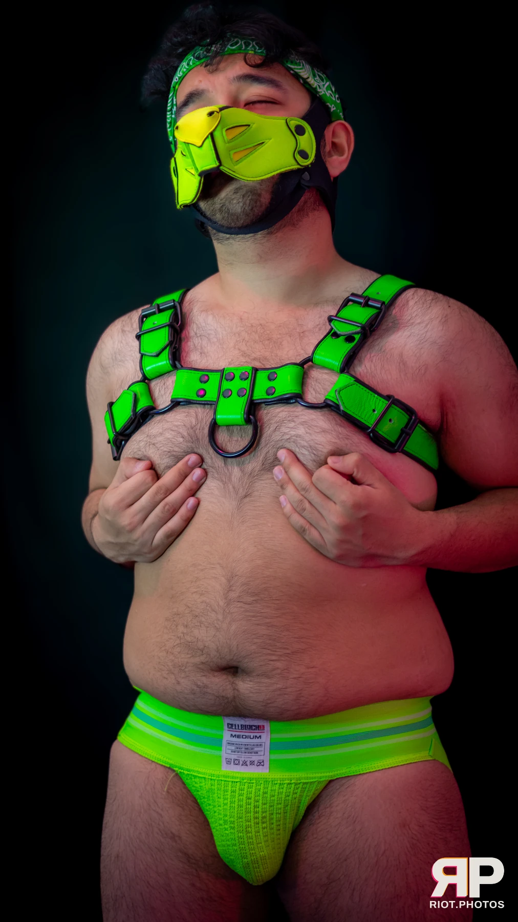 Pup Scritch — furry & pup photography by Fluffy Riot — photo 21