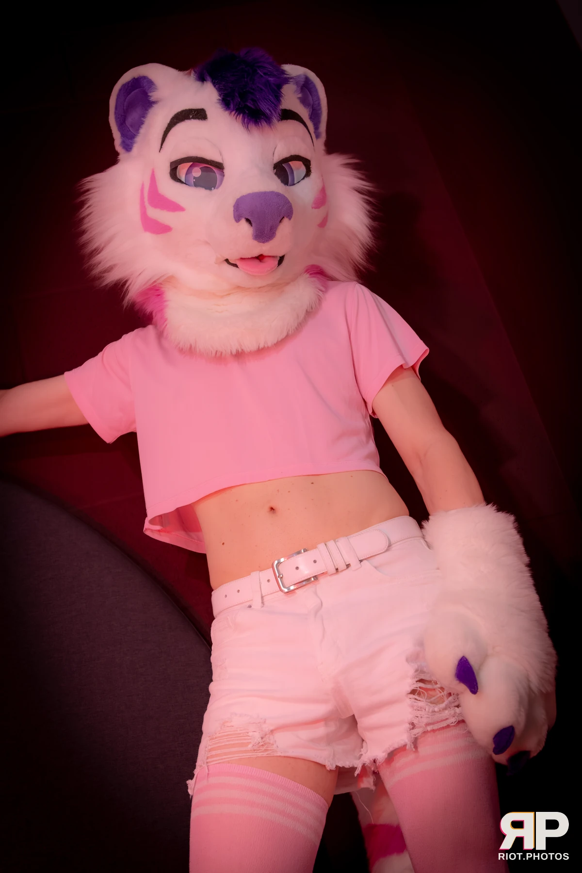Yui Tiger - furry & pup photography by Fluffy Riot - photo 25