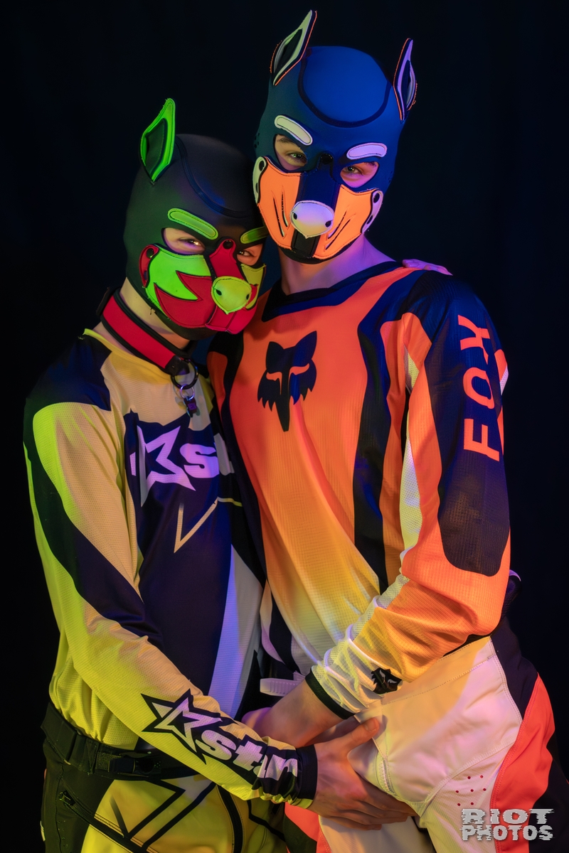 2025-11-22 Taro,Neon-002.jpg